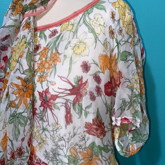 VINTAGE FLORAL SILK BLOUSE, SKIRT & SCARF | 8/10 - Picture 4 of 11